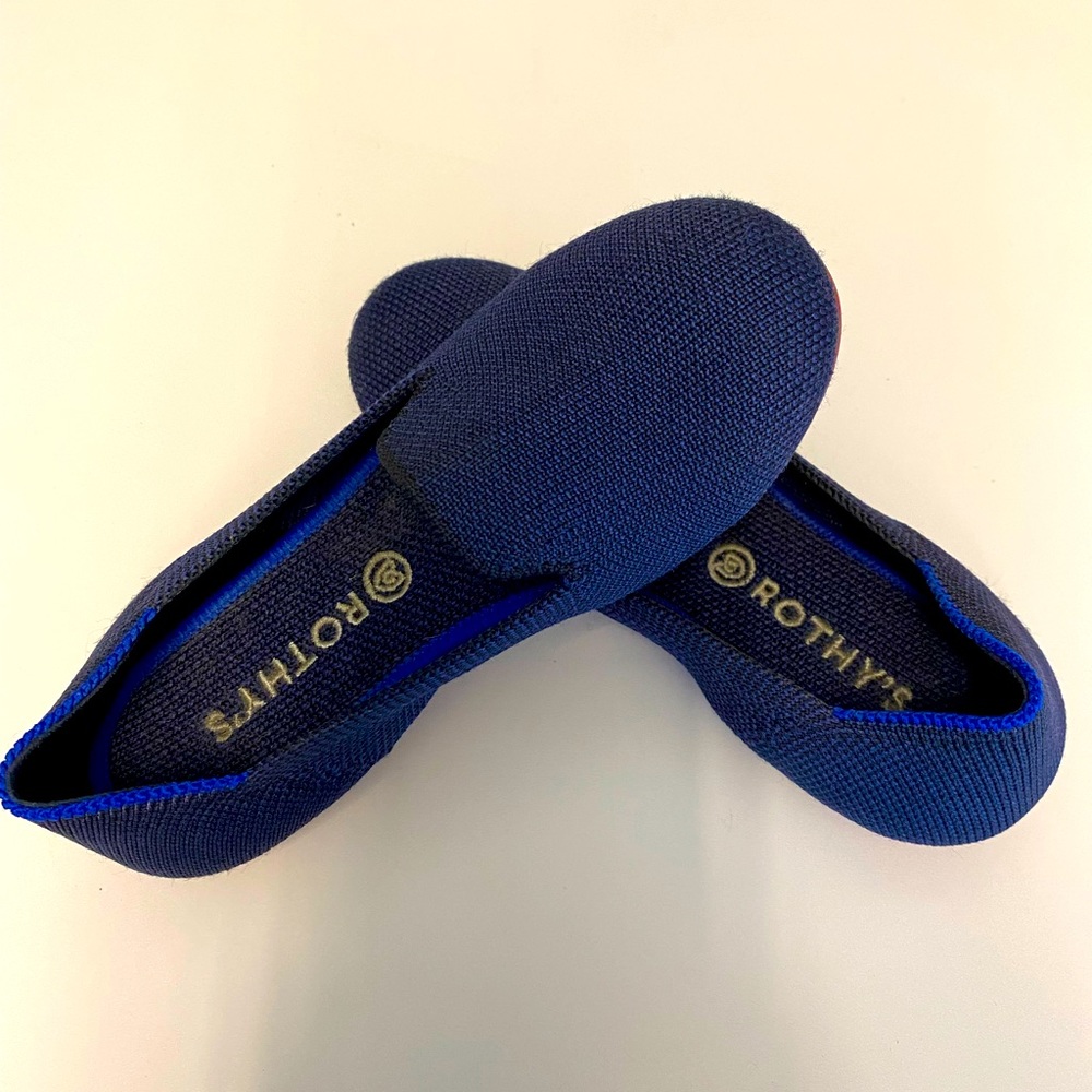Kids navy size 12 Rothy’s loafers